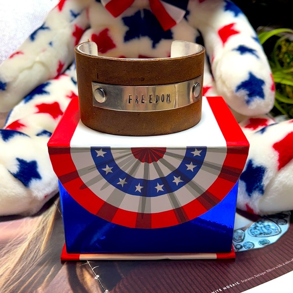 Rustic Cuff Jewelry - 🇺🇸 RUSTIC CUFF USA LEATHER BRACELET FREEDOM